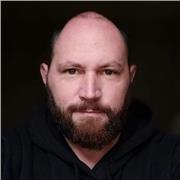 Musicien professionnel depuis 25 ans, cours de piano et guitare